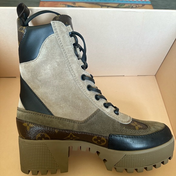 Louis Vuitton combat boots• size 36 - Picture 1 of 12